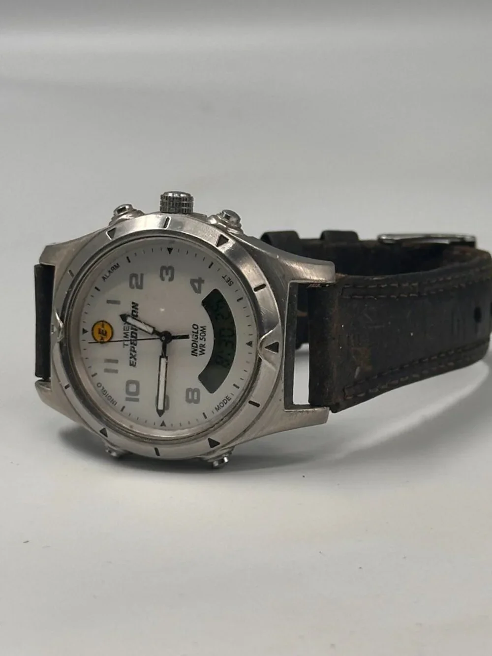 Timex Expedition Mens Watch 38mm Silver Tone Indiglo Brown Leather New Battery
